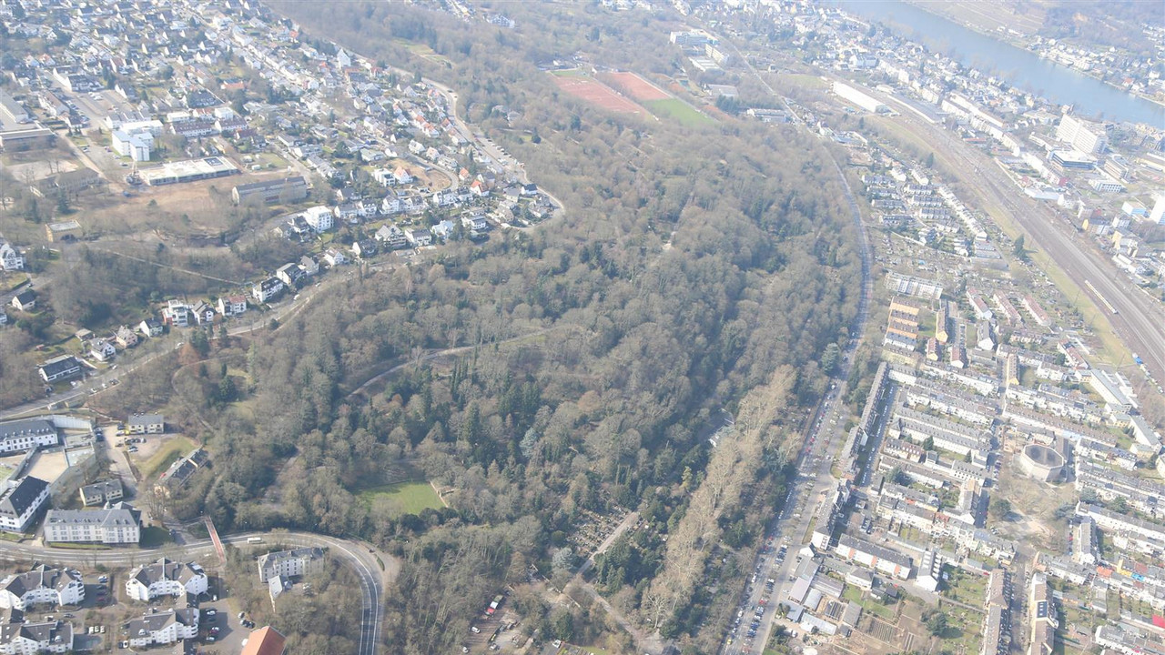 Luftbild Hauptfriedhof Koblenz