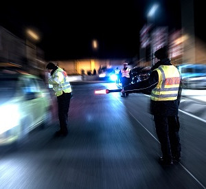 Polizeikontrolle in der Nacht