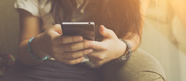 Das erste Smartphone fürs Kind: Tipps für eine sichere Handy-Nutzung